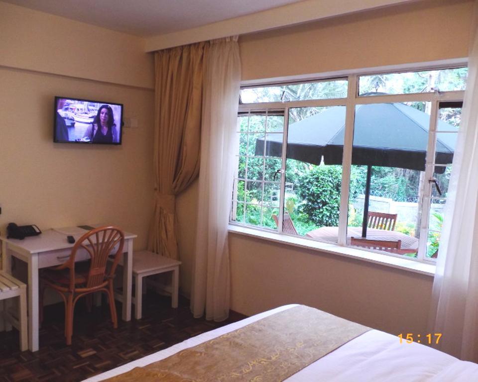 Hotel Riverview Westlands Найроби Экстерьер фото