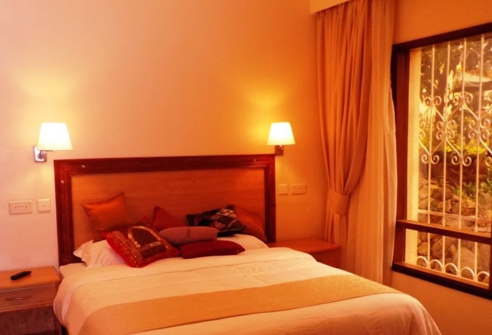 Hotel Riverview Westlands Найроби Экстерьер фото